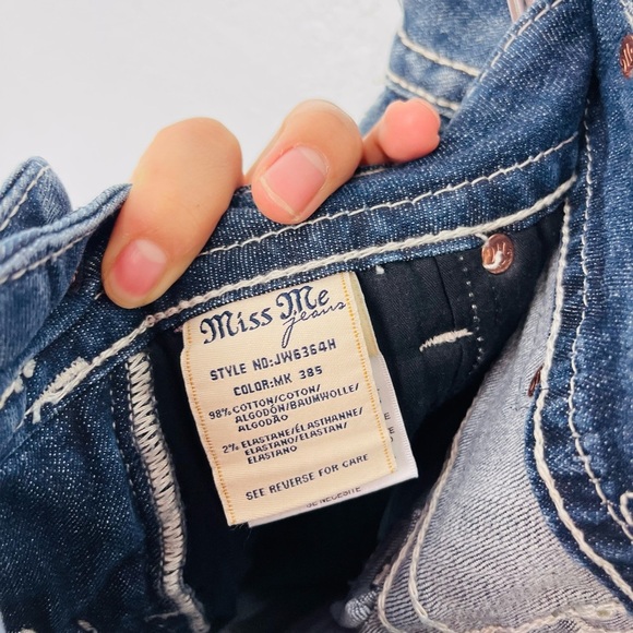 Miss Me Denim Colorful Geometric South western Style Denim Jean Mini Shorts - Picture 9 of 10